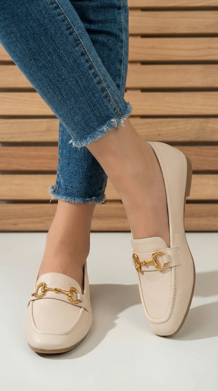 Althea - Classic Cream Flat