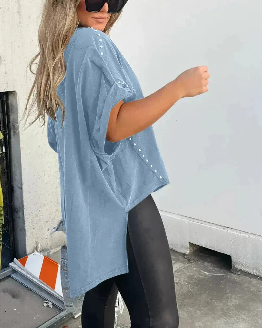 BELLA - OVERSIZED T-SHIRT WITH PINS