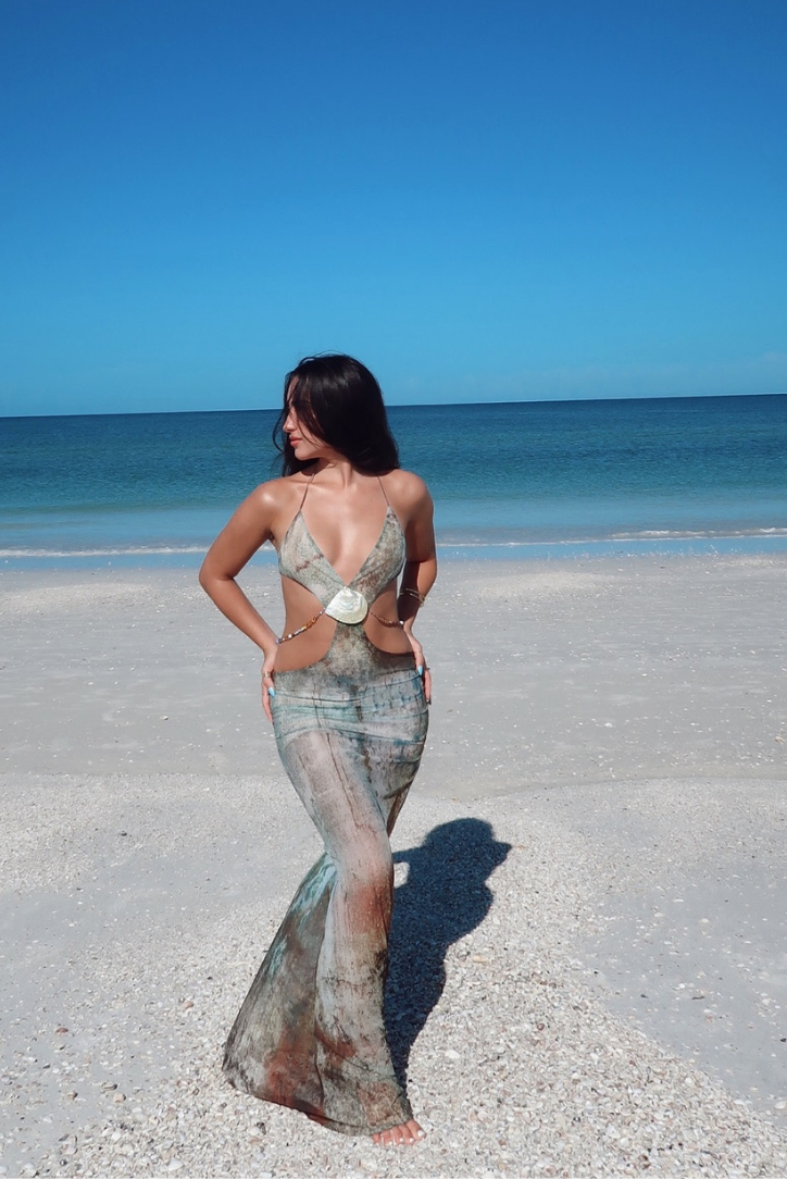 Ianthe | Trendy Cut-Out Dress