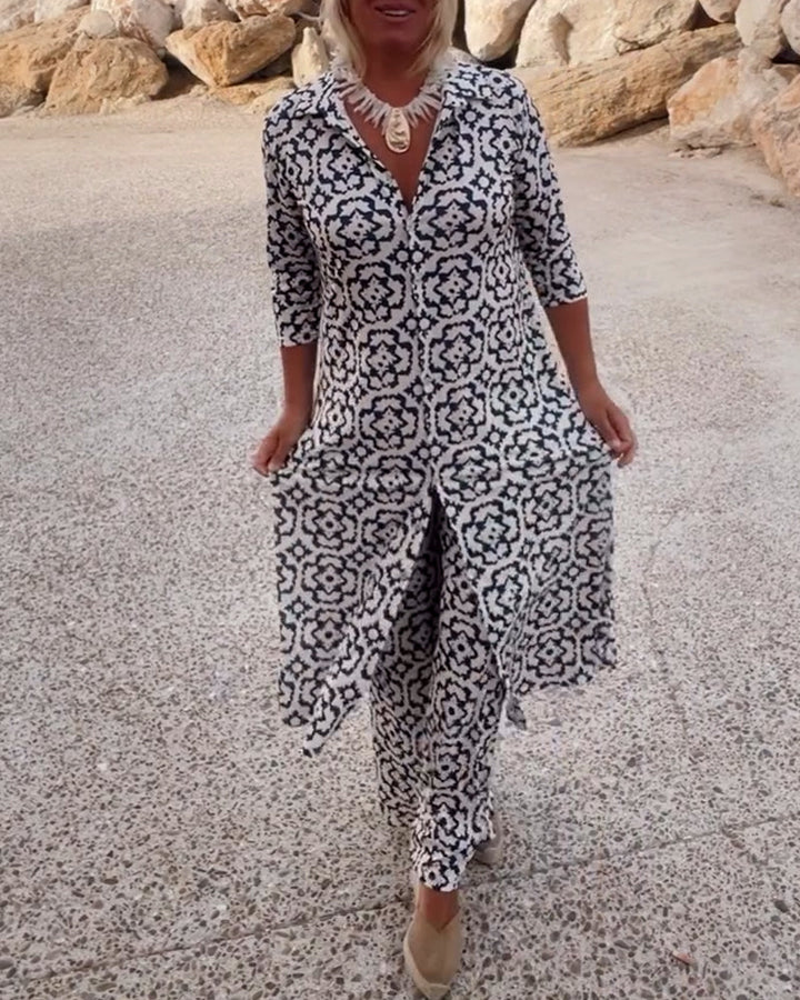 Printed Vintage Set with Collar and Button