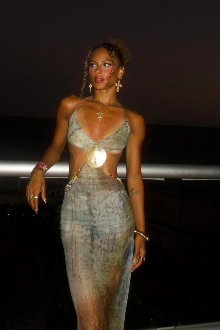 Ianthe | Trendy Cut-Out Dress