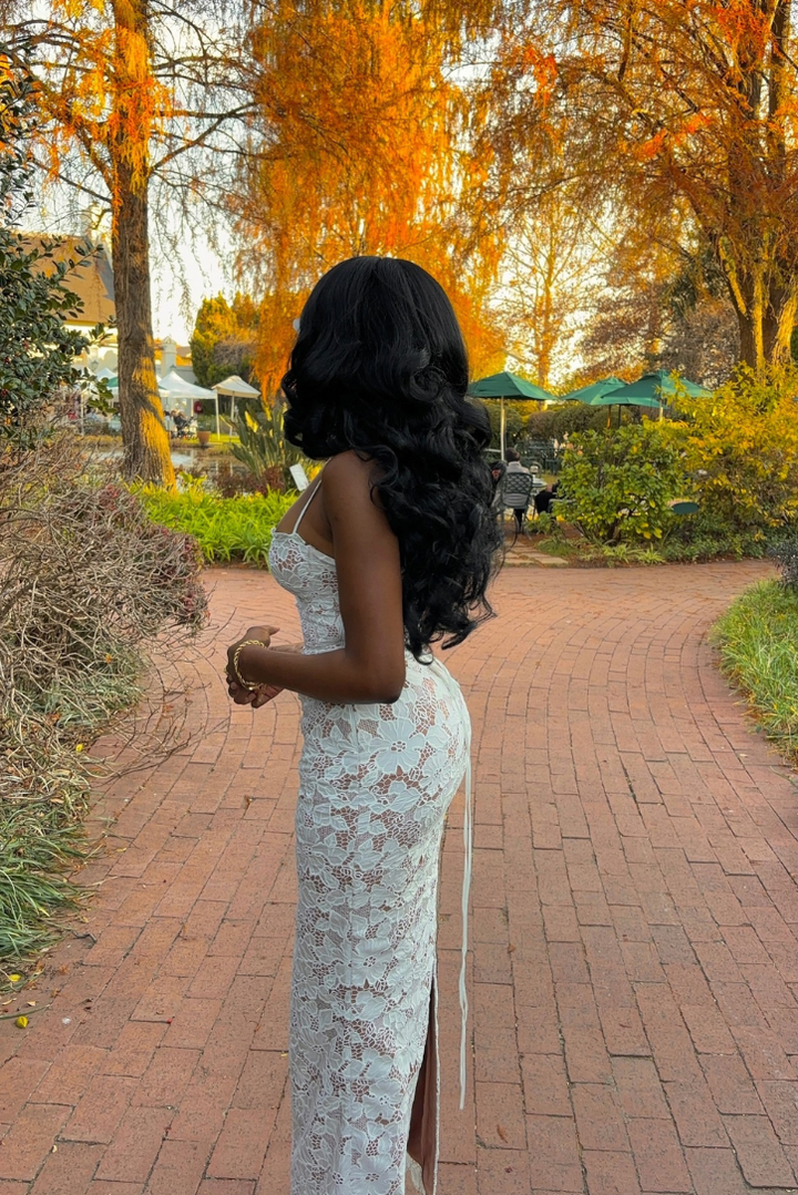 Zafira | Delicate Lace Gown