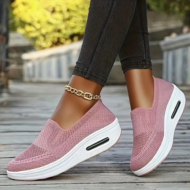 Comfortable RelaxFit Walking Shoes