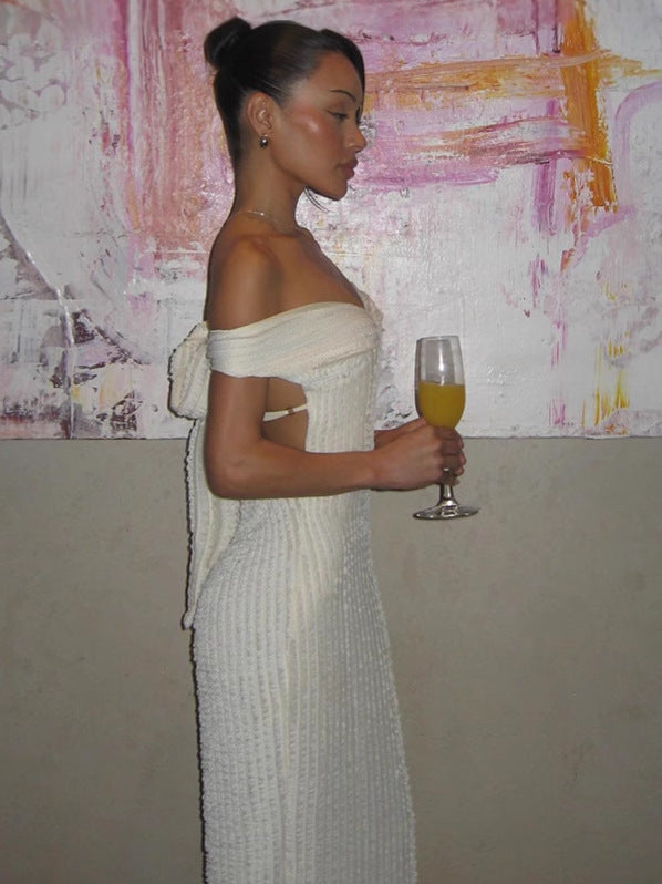 Dilys | Elegant Off-Shoulder Dress