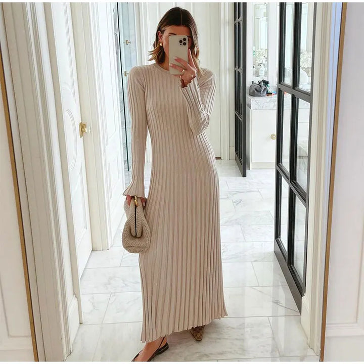Avelina - Casual and Versatile Long Dress