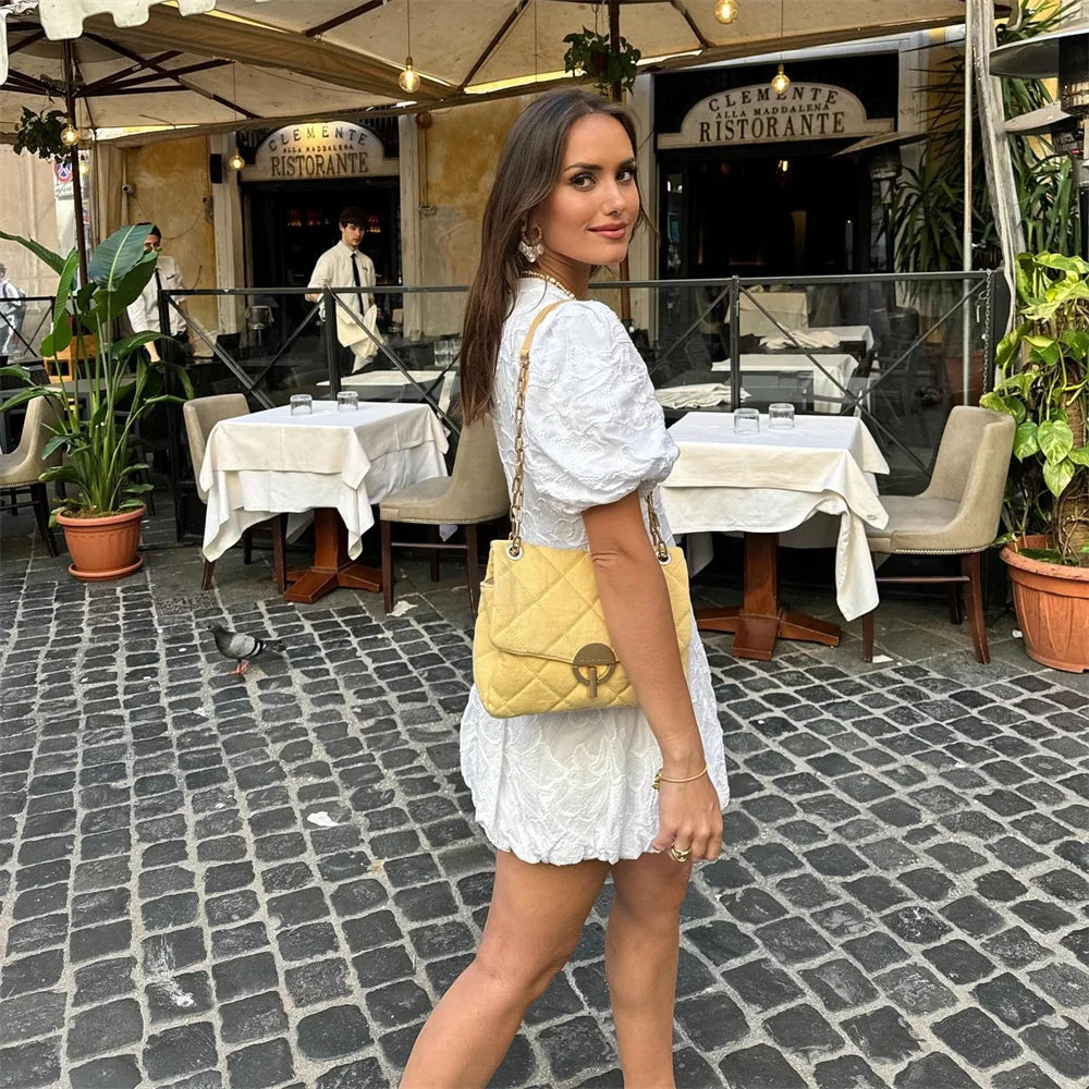 Tullia | Charming Textured Mini
