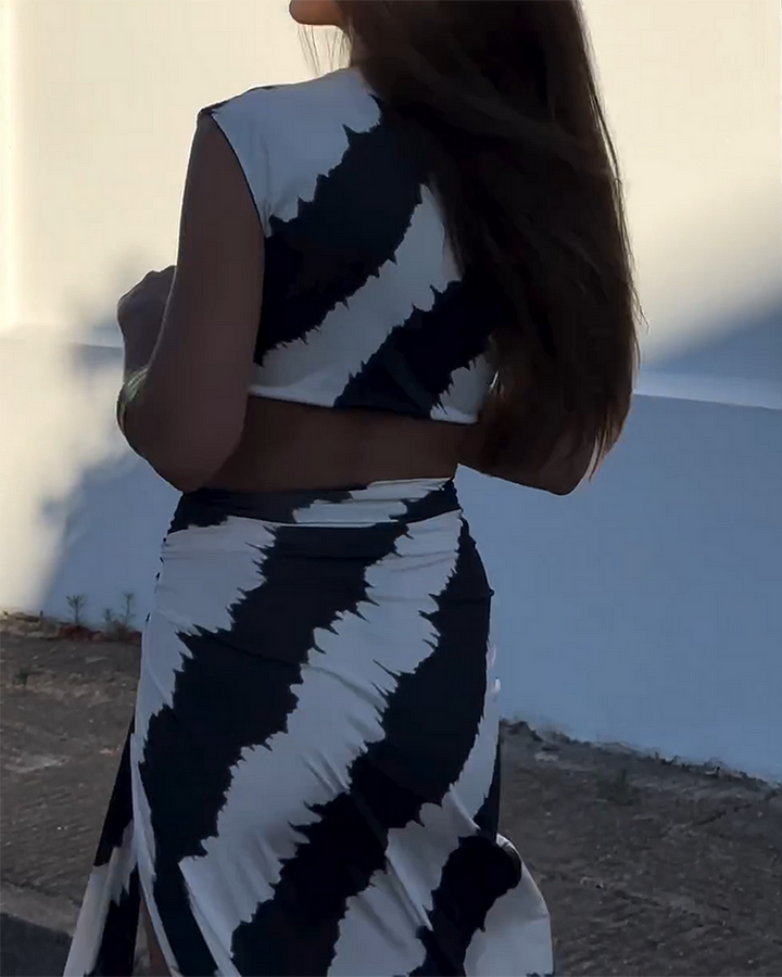 Sydney Luxe Boutique | Noemi Backless Printed Maxi Dress