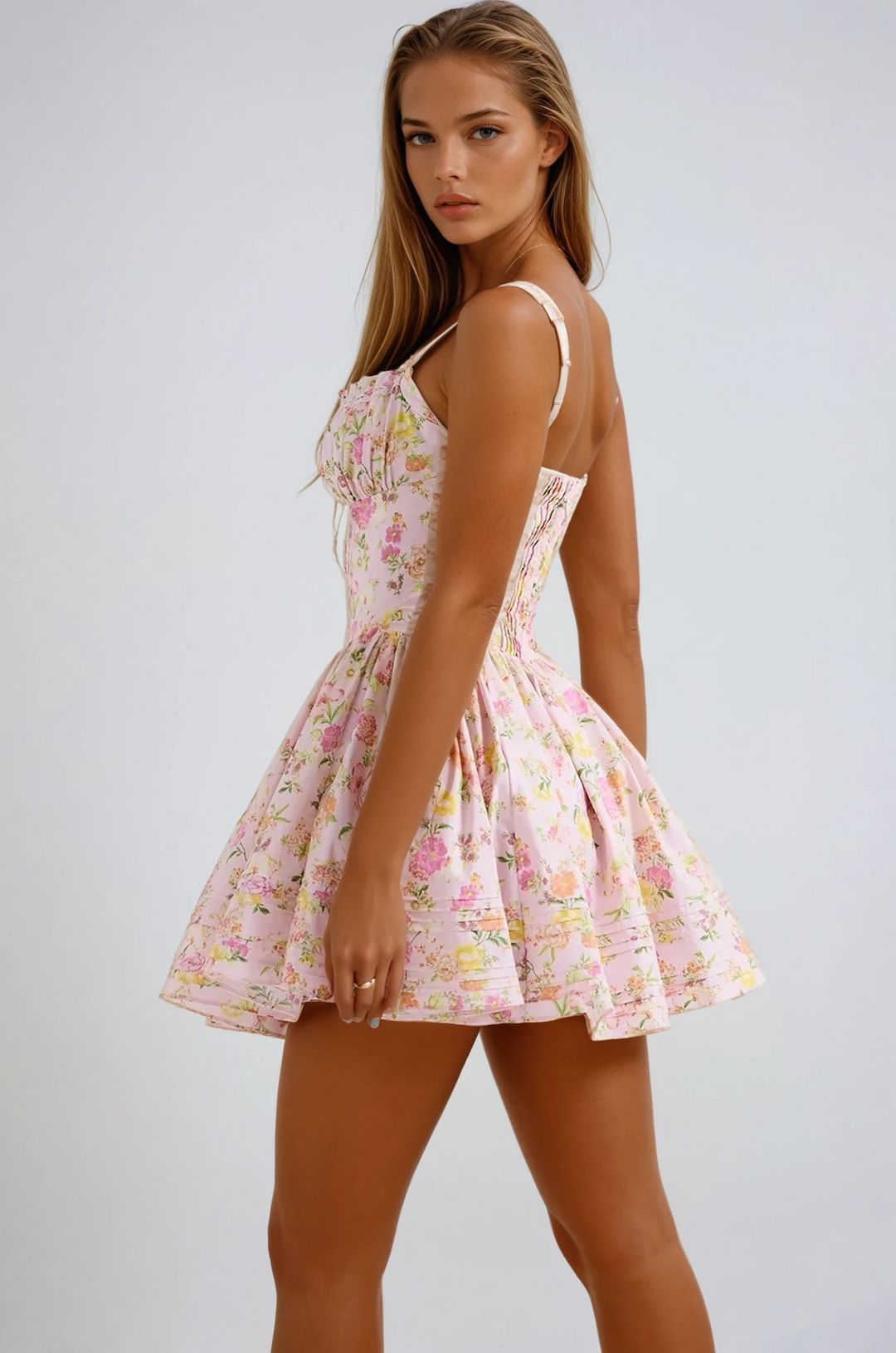 Quinella | Chic Mini Dress